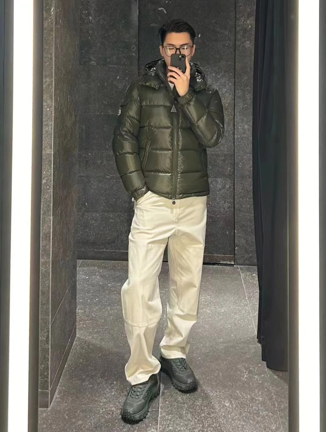 Moncler Down Jacket M-l