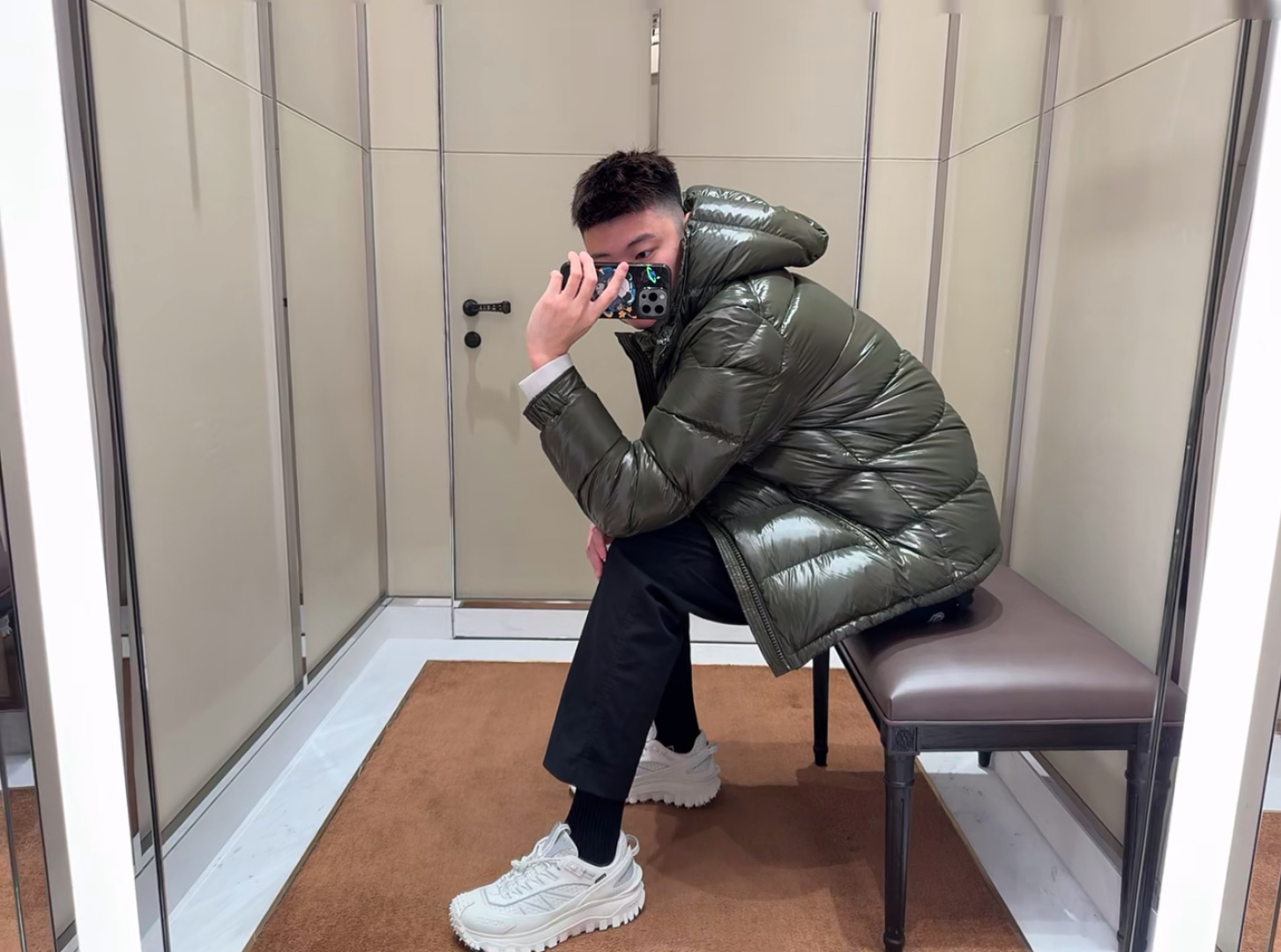 Moncler Down Jacket M-l
