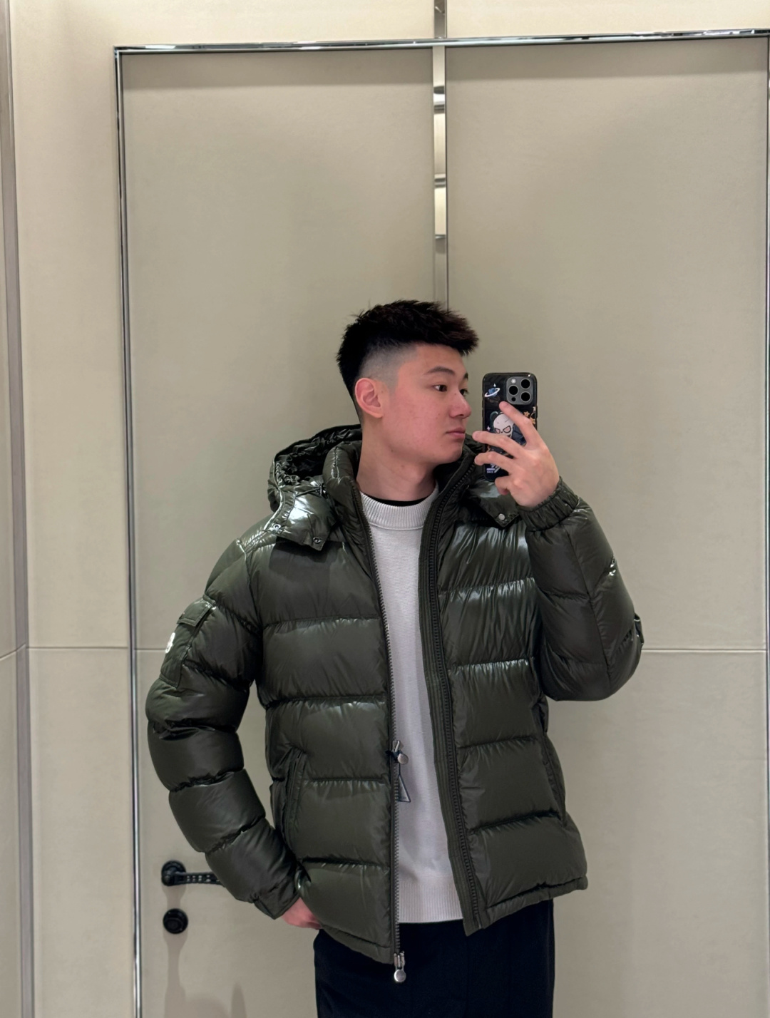 Moncler Down Jacket M-l