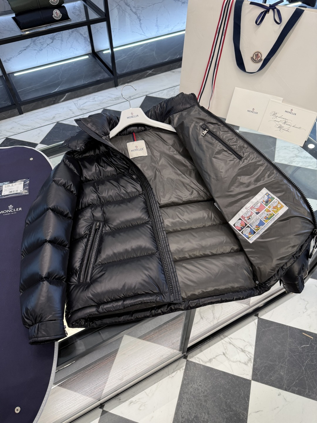 Moncler Down Jacket M-l