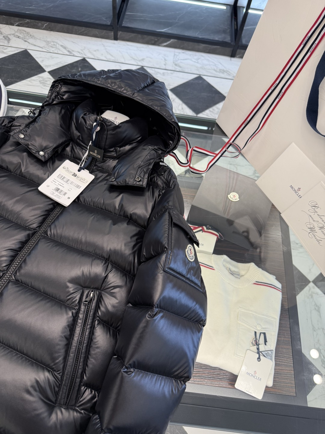 Moncler Down Jacket M-l