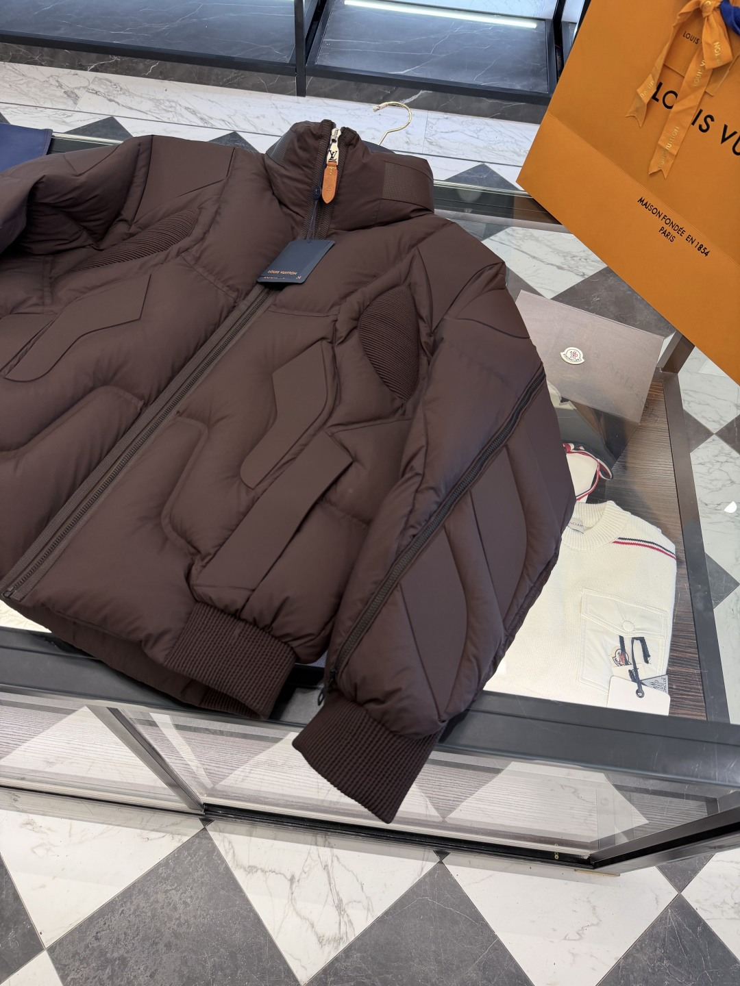 Louis Vuitton Down Jacket S-l