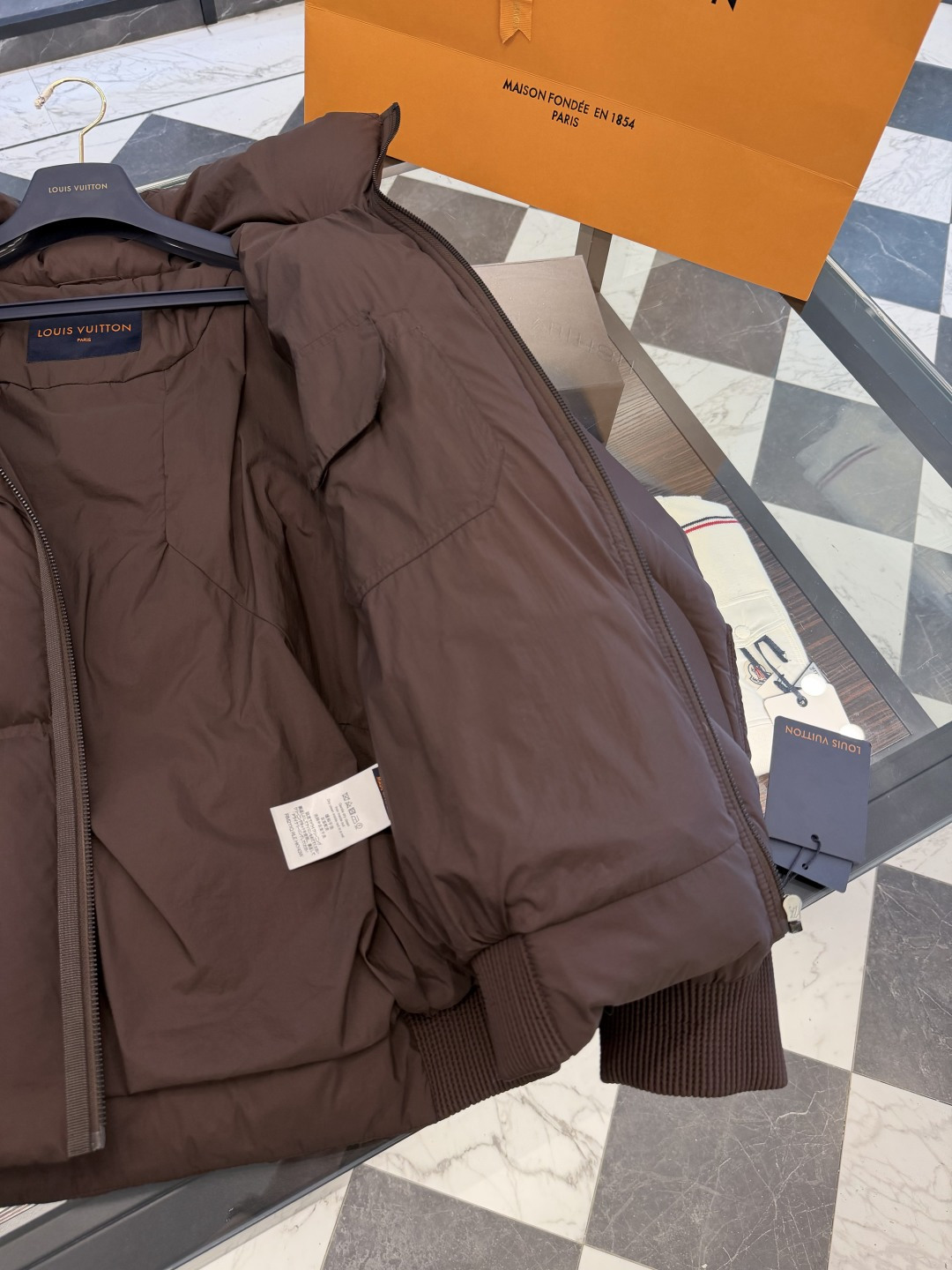 Louis Vuitton Down Jacket S-l