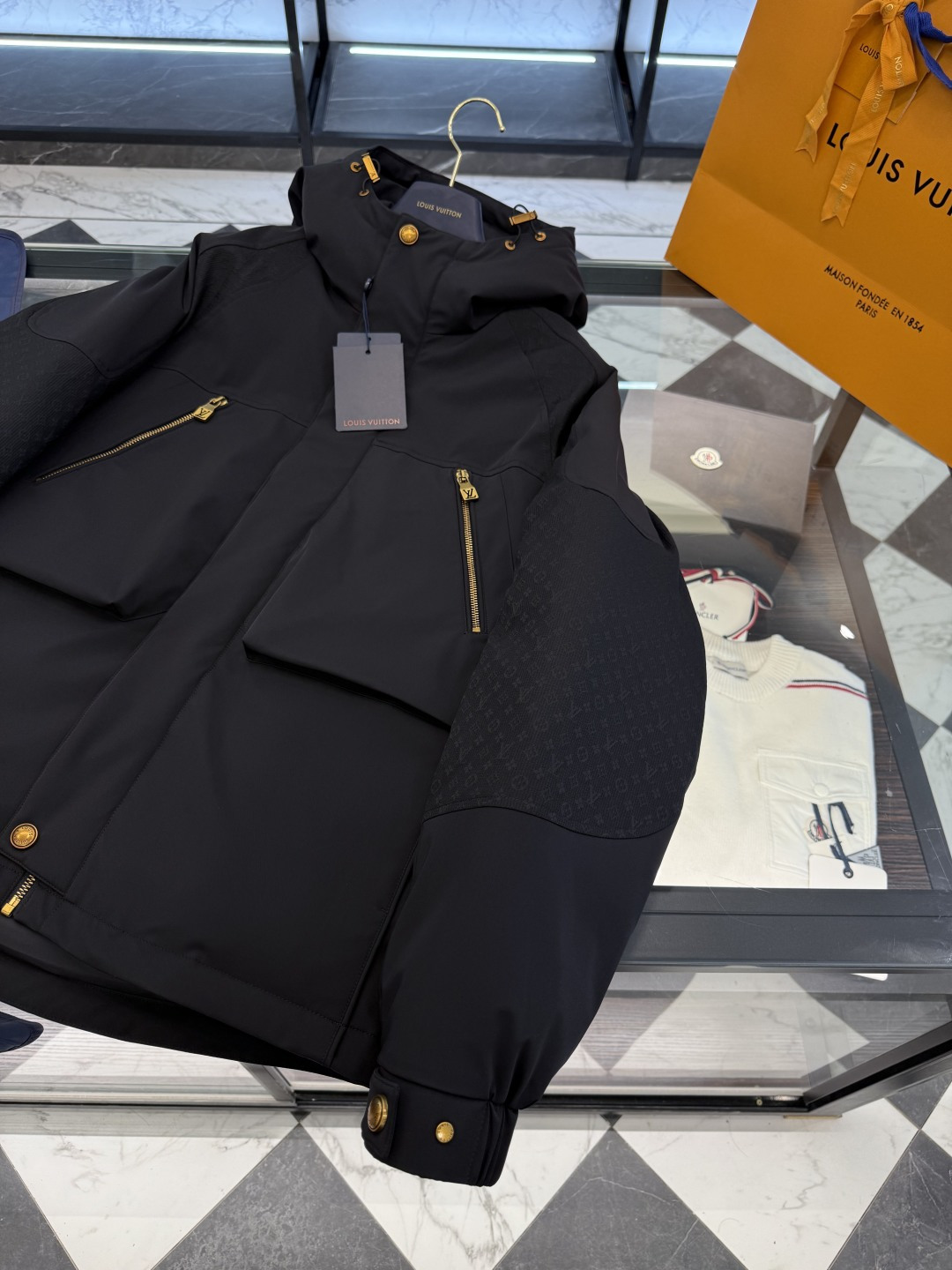 Louis Vuitton Down Jacket Hooded S-m-l