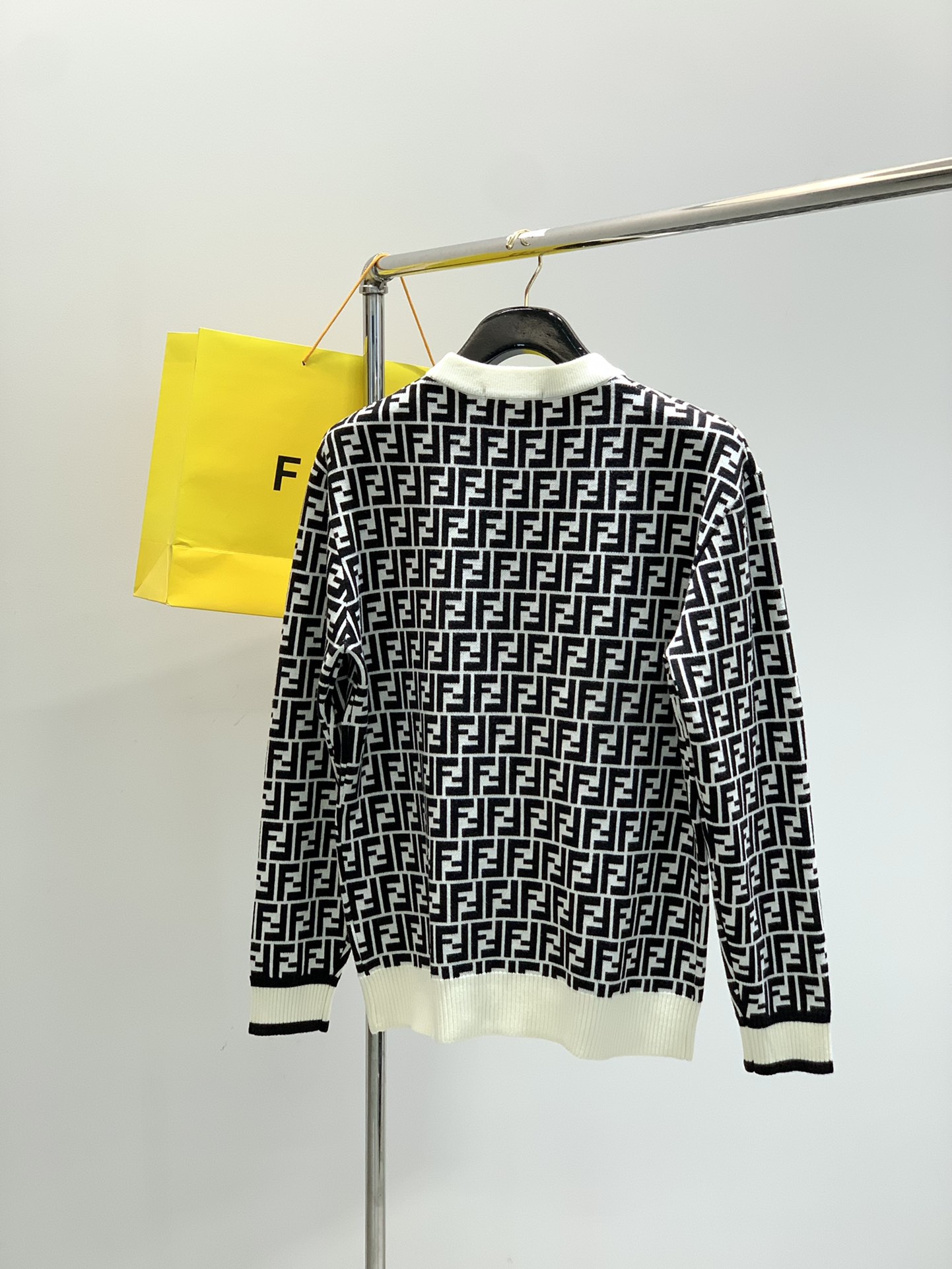 Fendi Basic Clothing Knitted M-l-xl