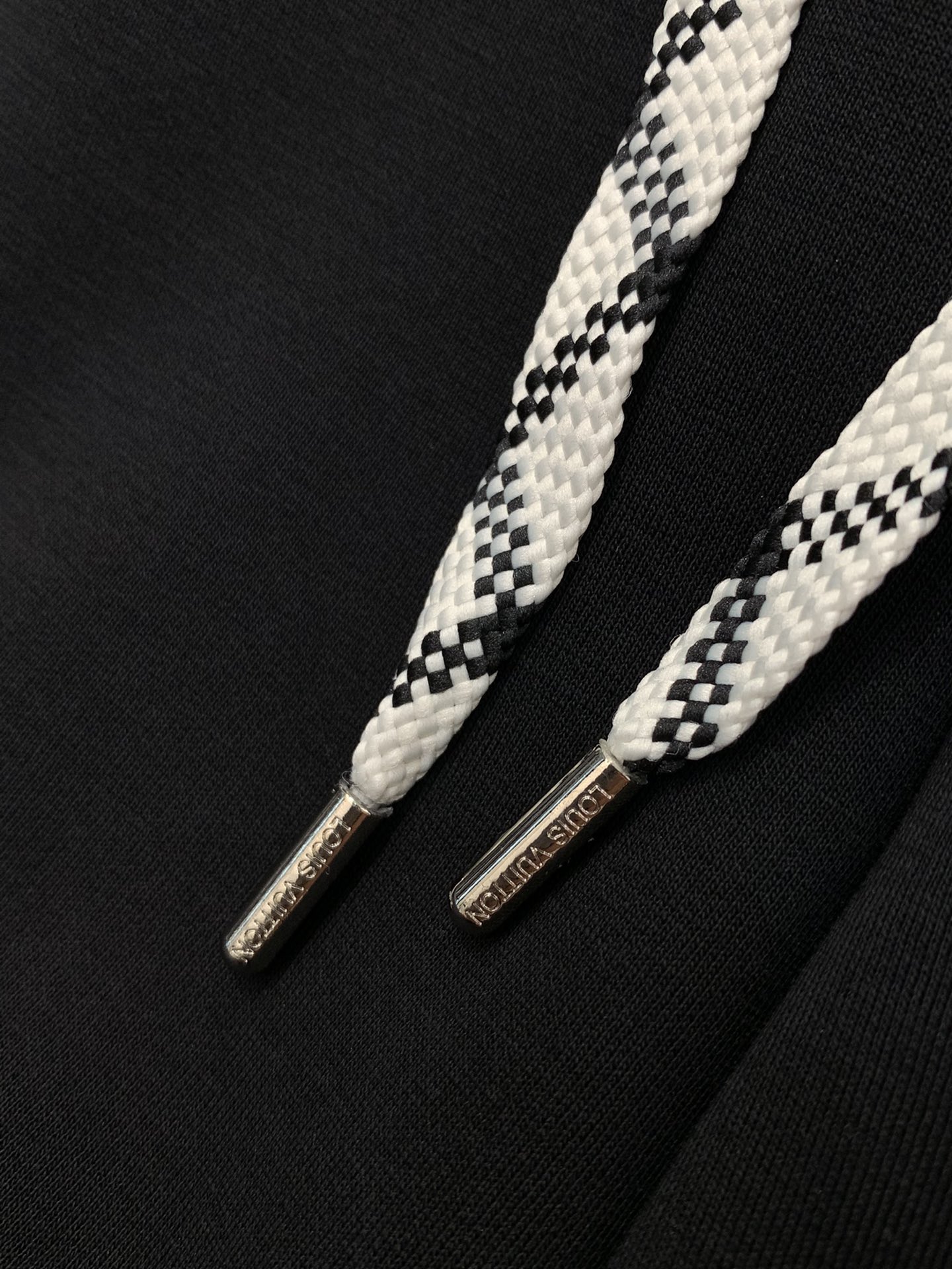 Louis Vuitton Basic Clothing S-m-l-xl