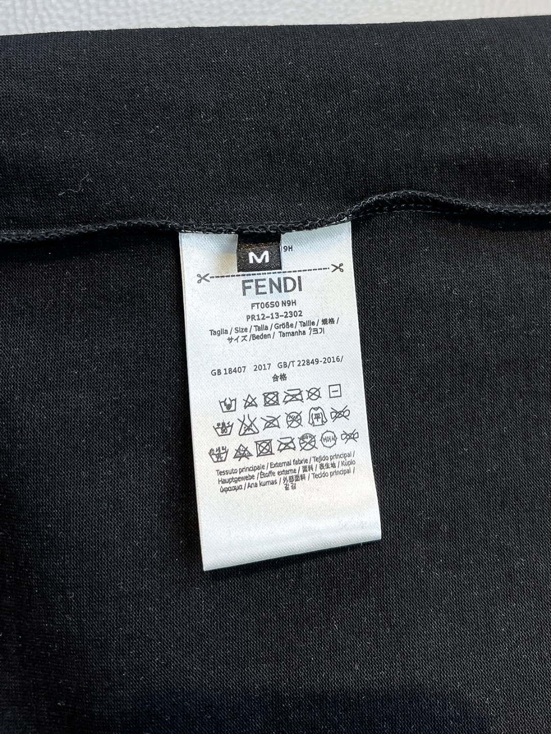 Fendi Basic Clothing Black S-l-xl