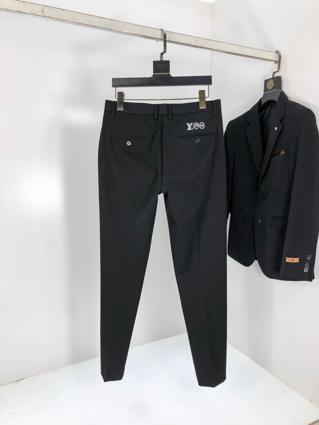 Louis Vuitton Male Basic Clothing Cotton Gray Slim Fit L-175130