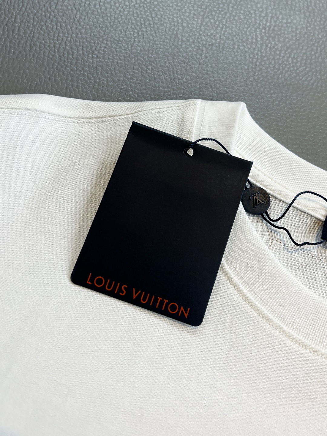 Louis Vuitton Basic Clothing Black S-l-xl