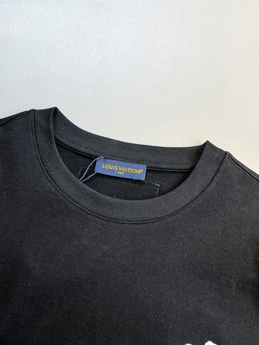 Louis Vuitton Basic Clothing Black S-l-xl