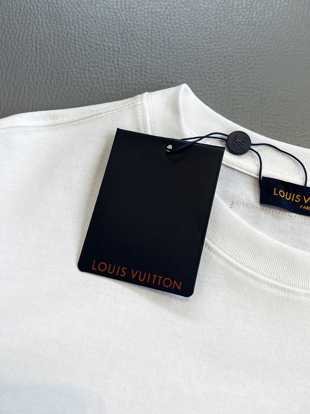 Louis Vuitton Basic Clothing Black S-l-xl