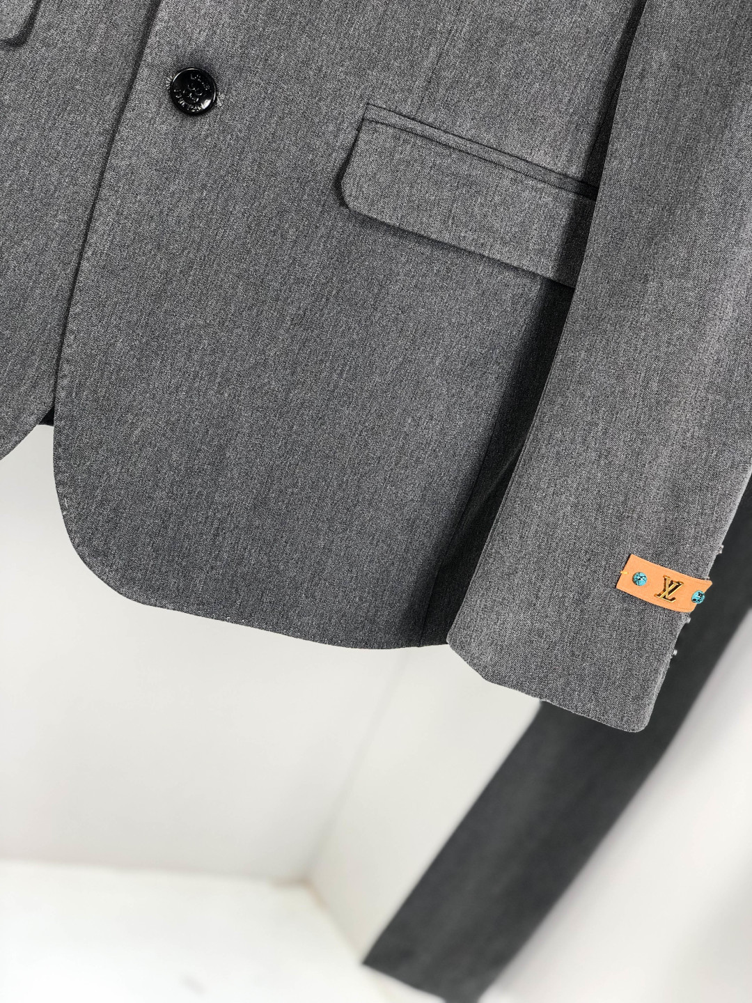 Louis Vuitton Male Basic Clothing Cotton Gray Slim Fit L-175130