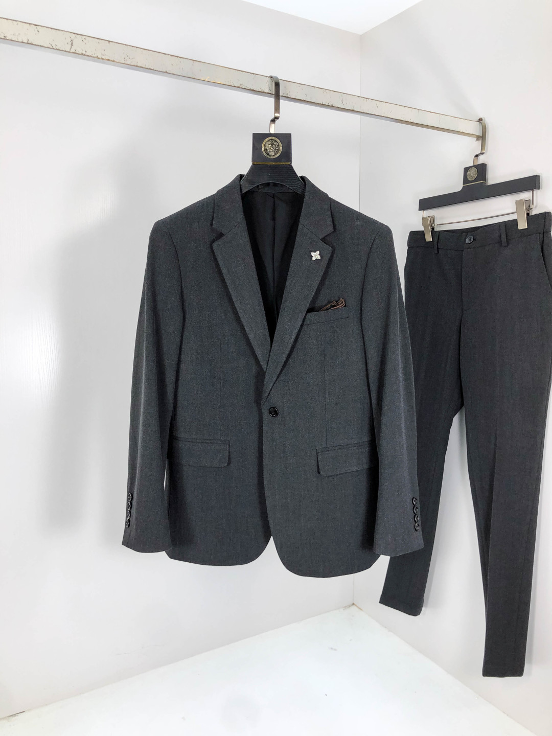 Louis Vuitton Male Basic Clothing Cotton Gray Slim Fit L-175130