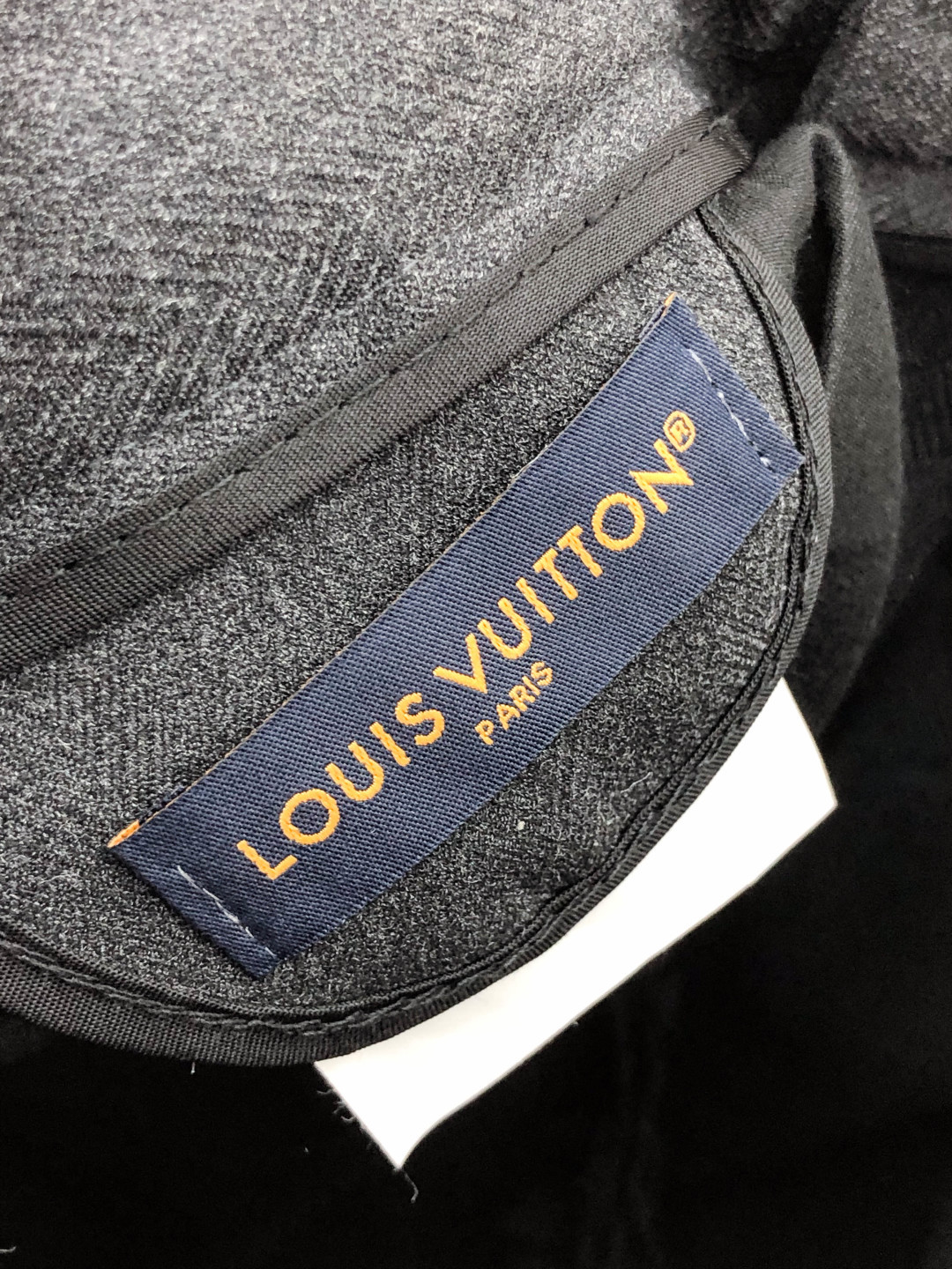 Louis Vuitton Male Basic Clothing Cotton Gray Slim Fit L-175130