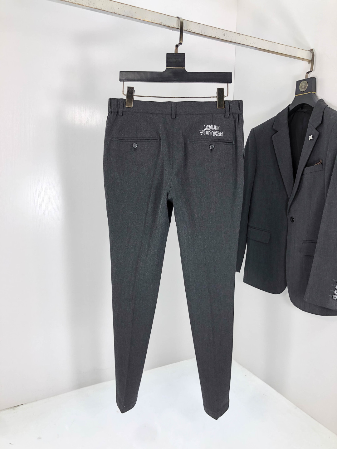 Louis Vuitton Male Basic Clothing Cotton Gray Slim Fit L-175130