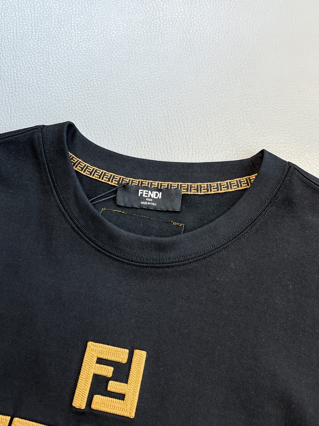 Fendi Basic Clothing Black S-l-xl