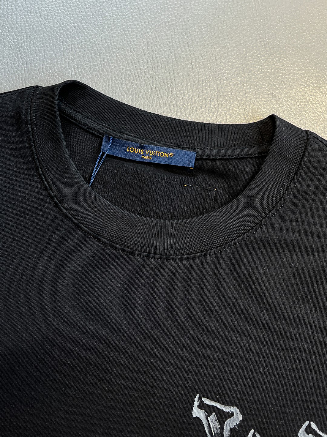 Louis Vuitton Basic Clothing Black S-l-xl