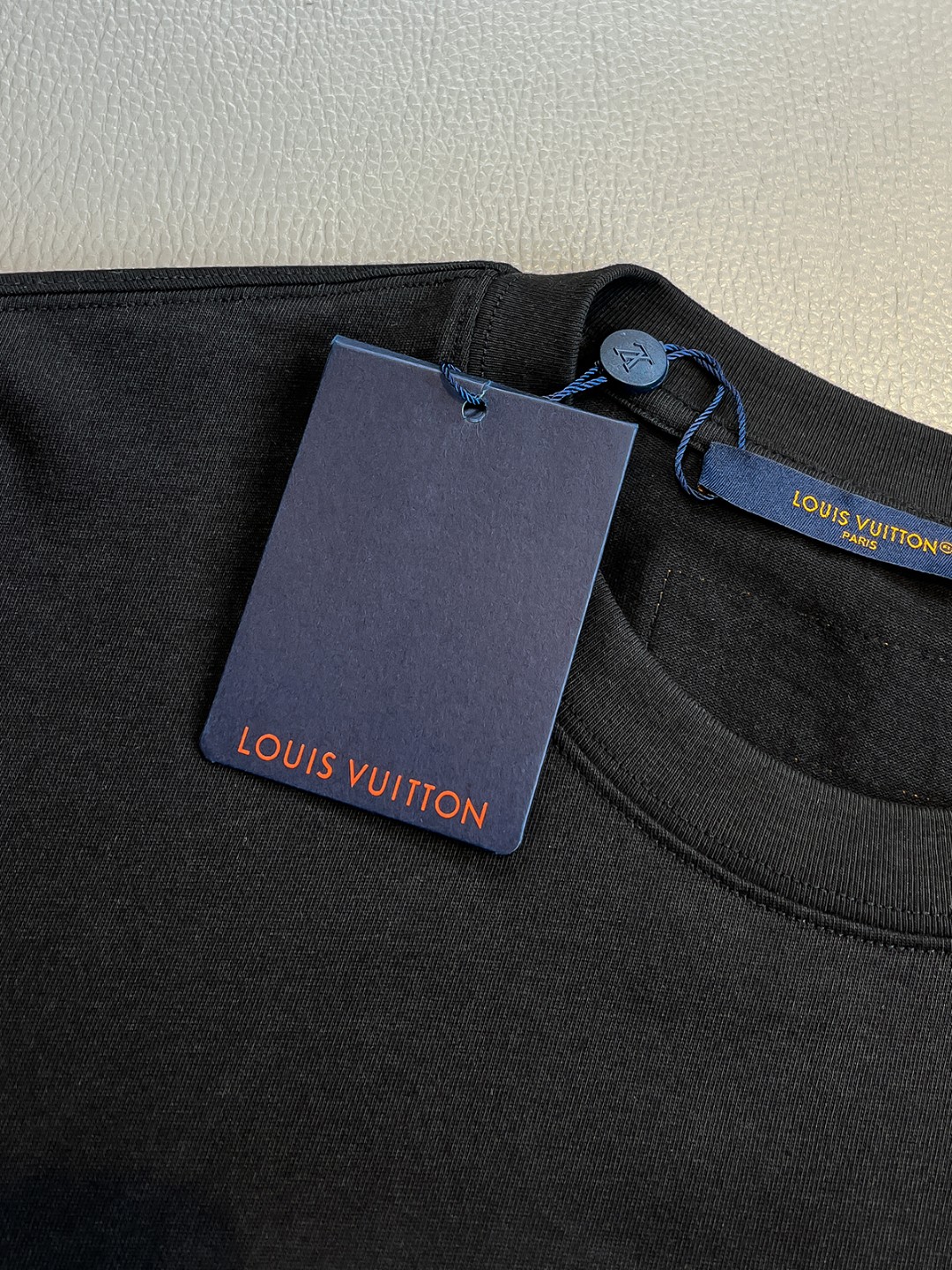 Louis Vuitton Basic Clothing Black S-l-xl