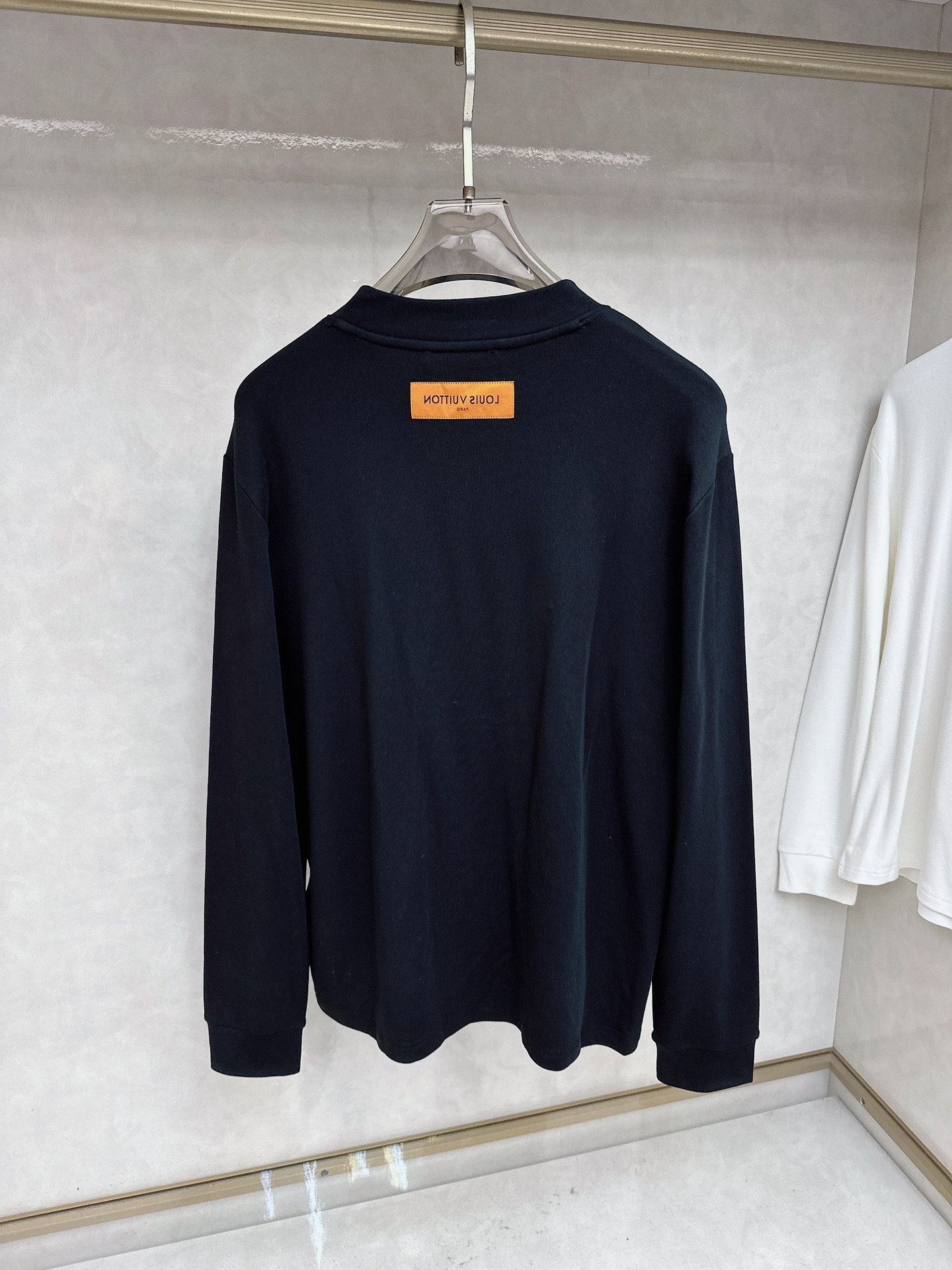 Louis Vuitton Basic Clothing S-l-xl