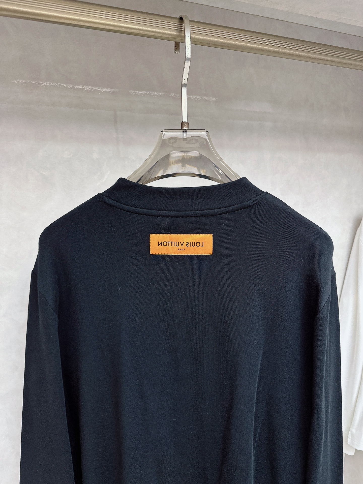Louis Vuitton Basic Clothing S-l-xl