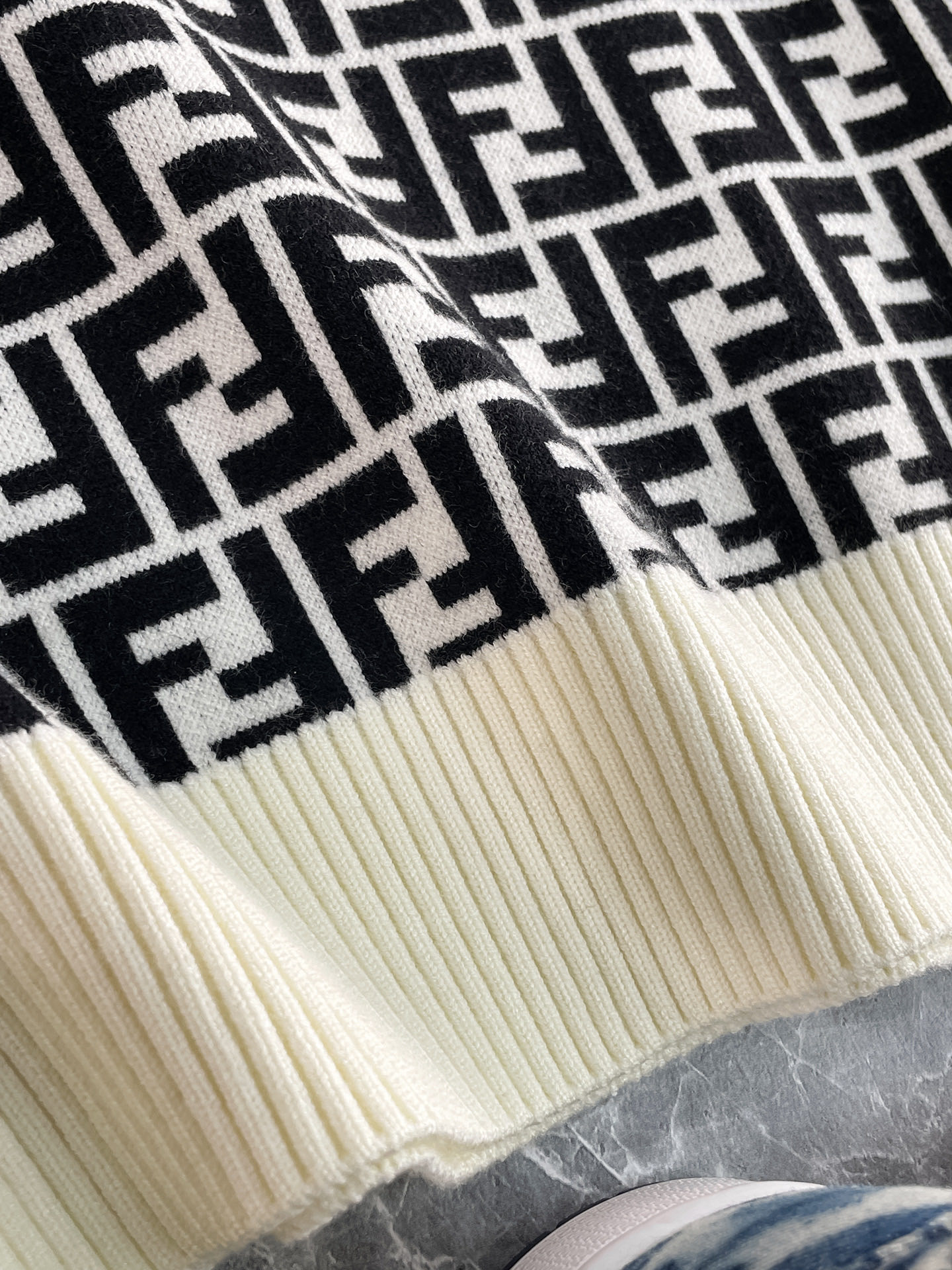 Fendi Couple Basic Clothing Wool S-m-xl