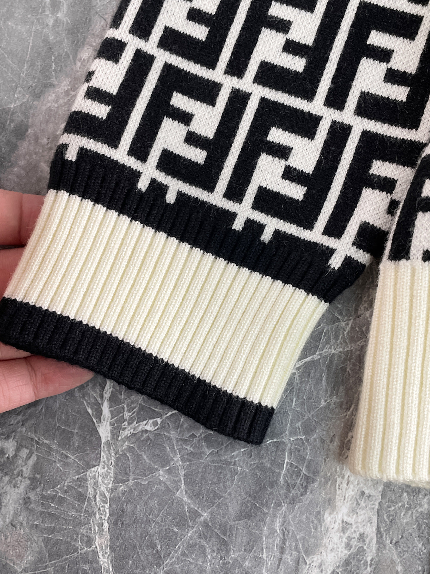 Fendi Couple Basic Clothing Wool S-m-xl