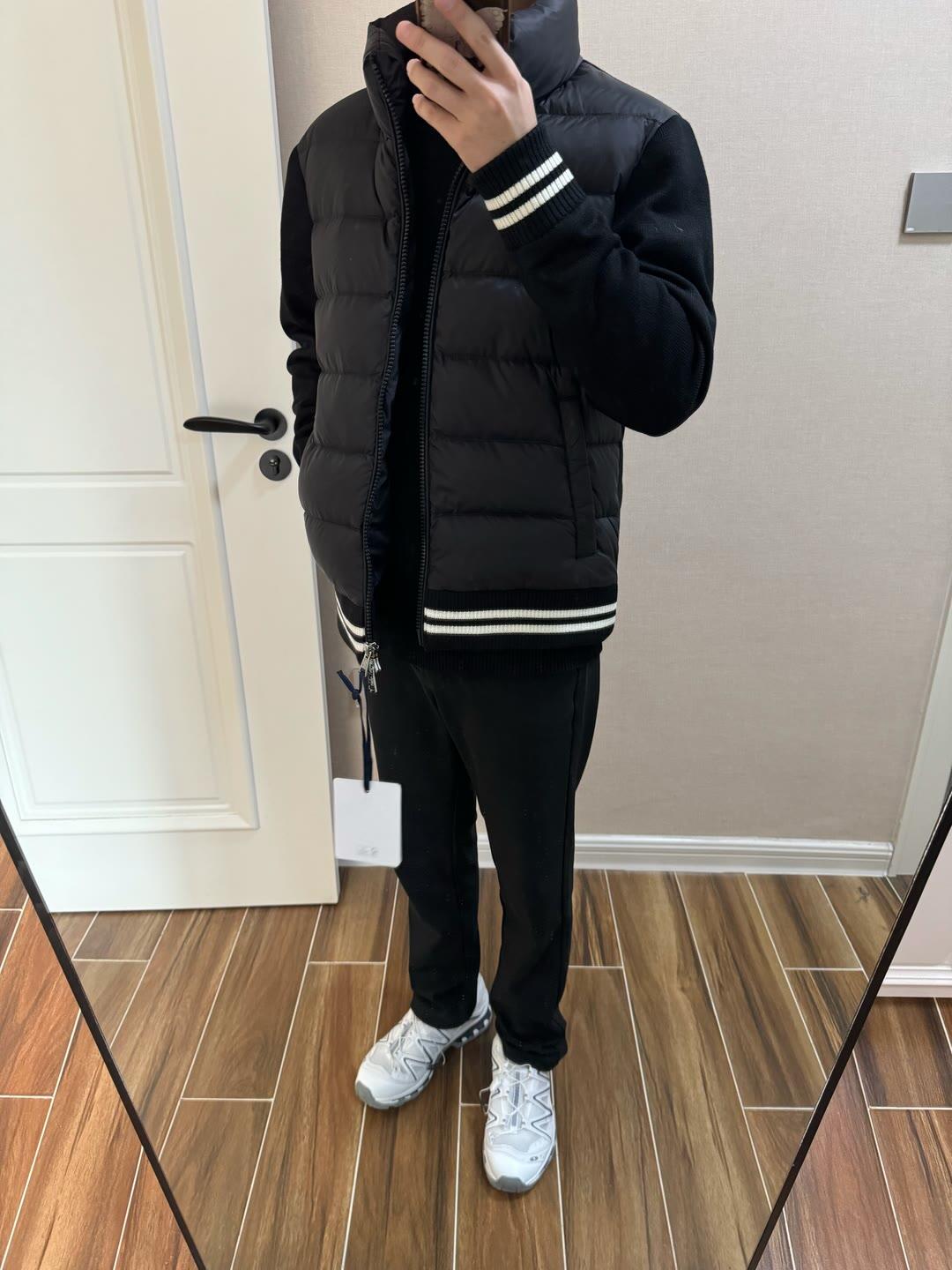 Moncler Down Jacket Black Slim Fit M-l