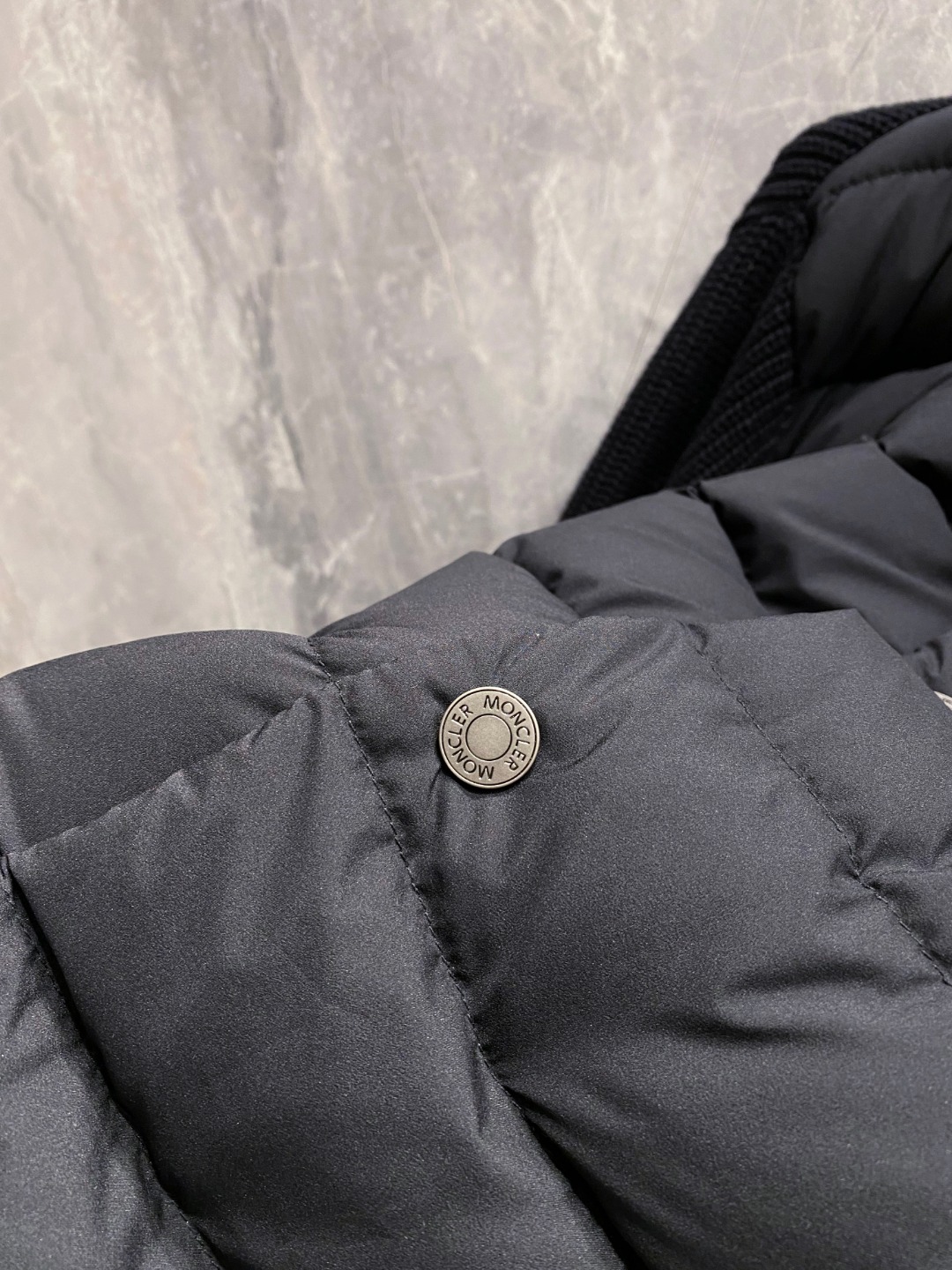 Moncler Down Jacket Knitted Black M-l