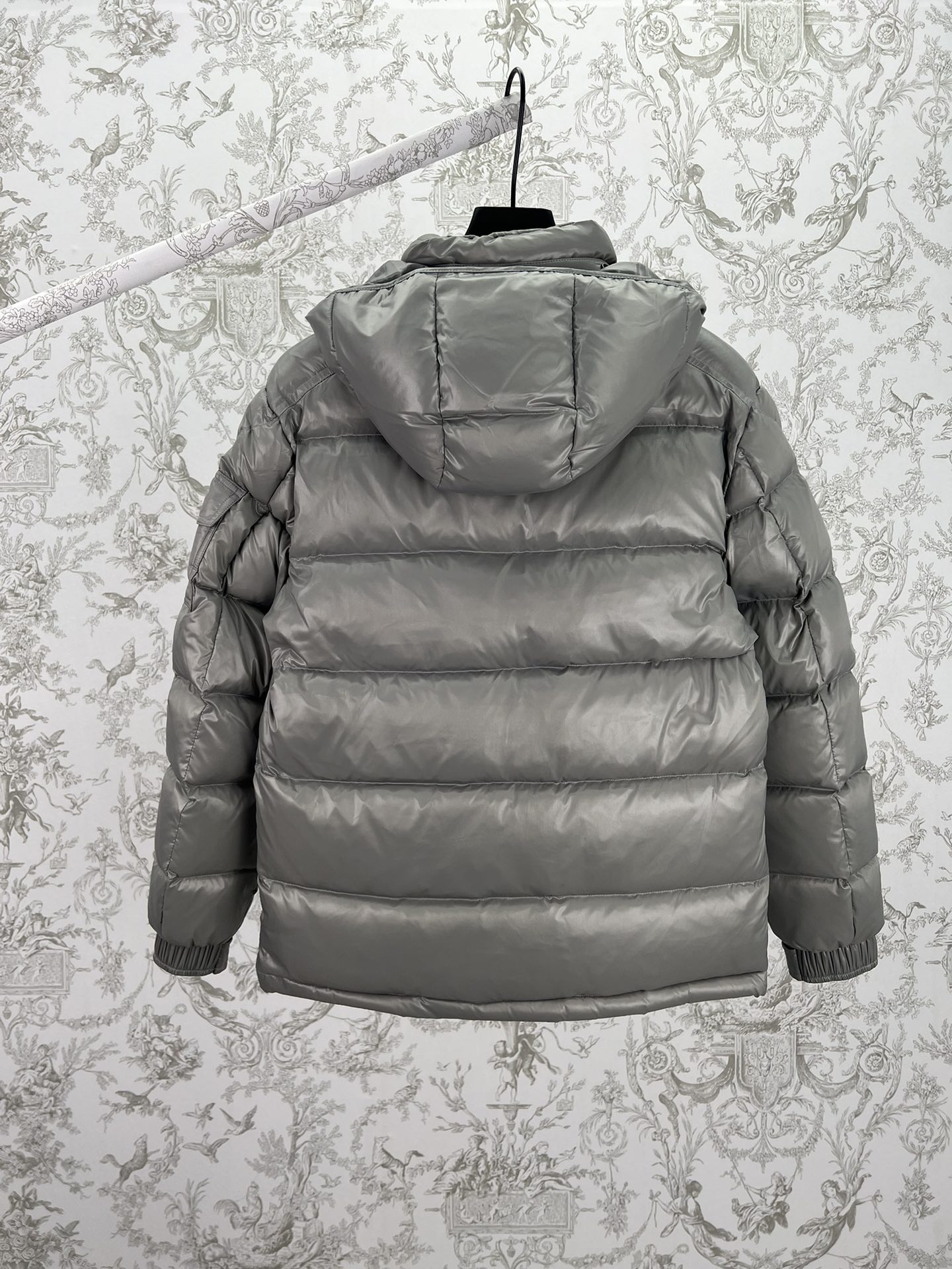 Moncler Down Jacket S-m-l