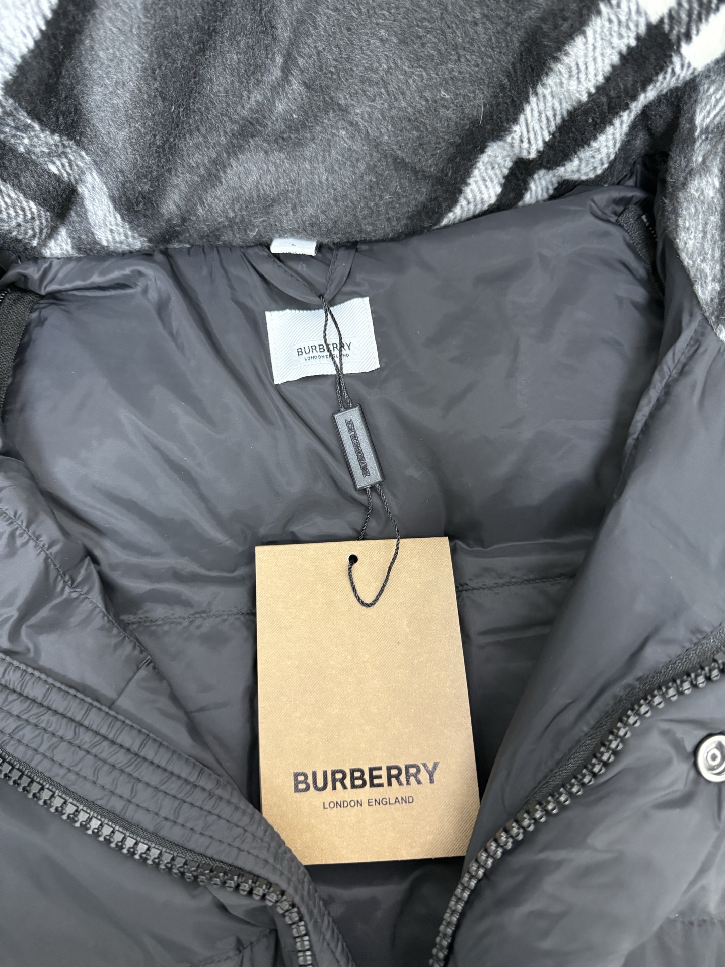 Burberry Couple Down Jacket Black Hooded S-m-l-xl