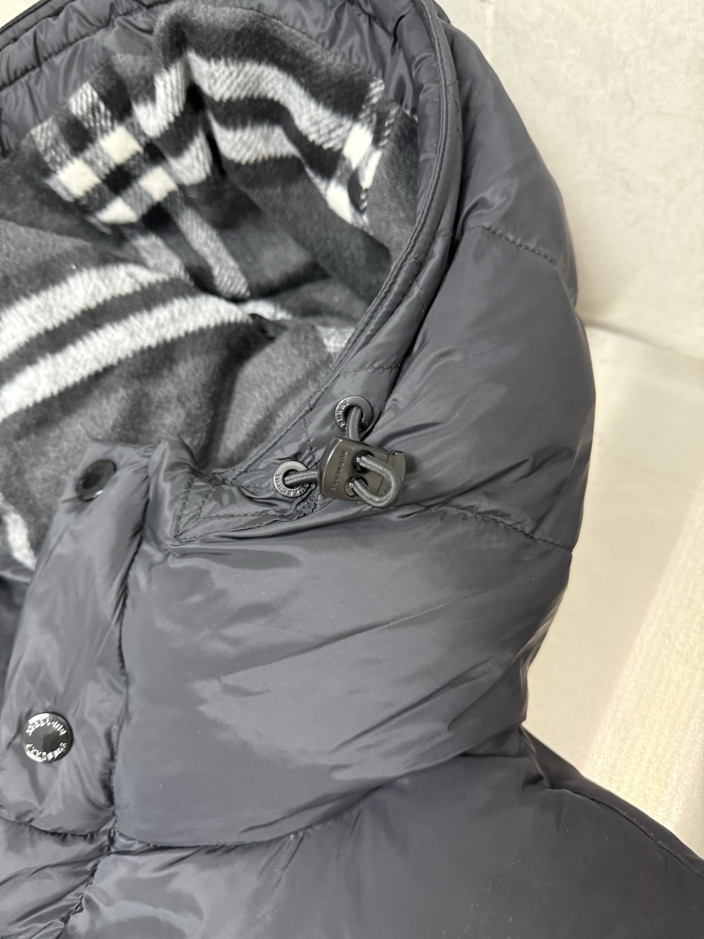 Burberry Couple Down Jacket Black Hooded S-m-l-xl
