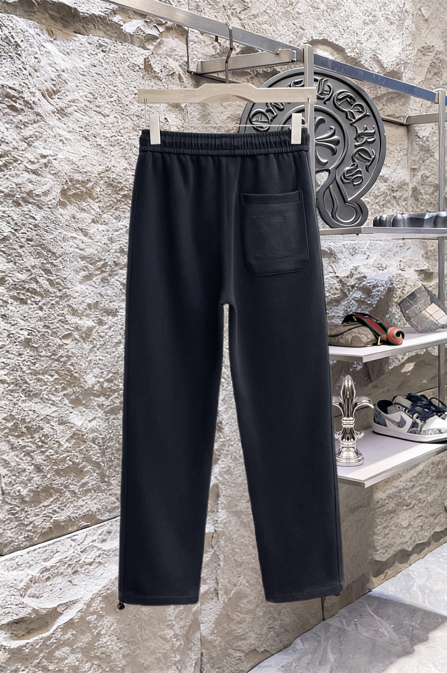 Louis Vuitton Basic Clothing M-l-xl