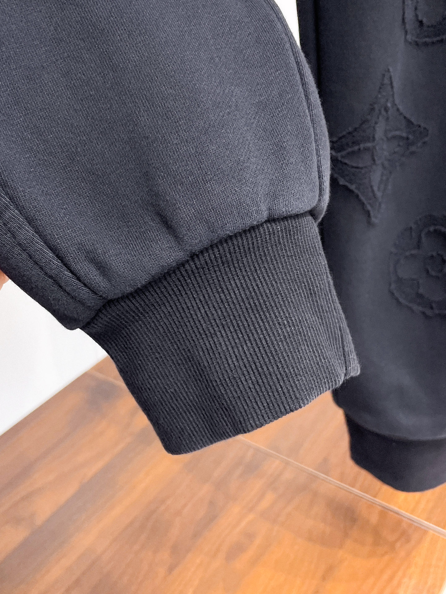 Louis Vuitton Basic Clothing M-l-xl