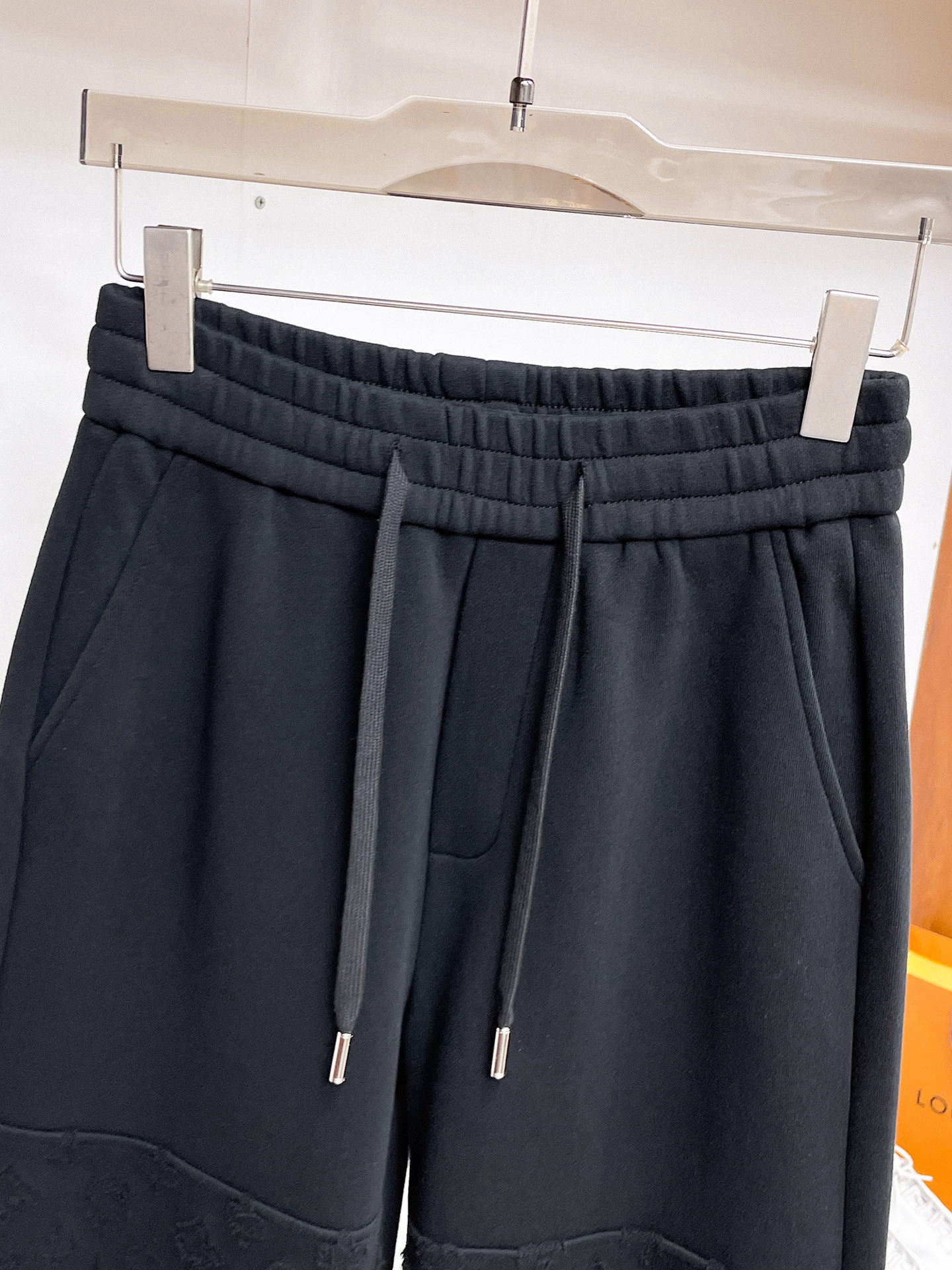 Louis Vuitton Basic Clothing M-l-xl