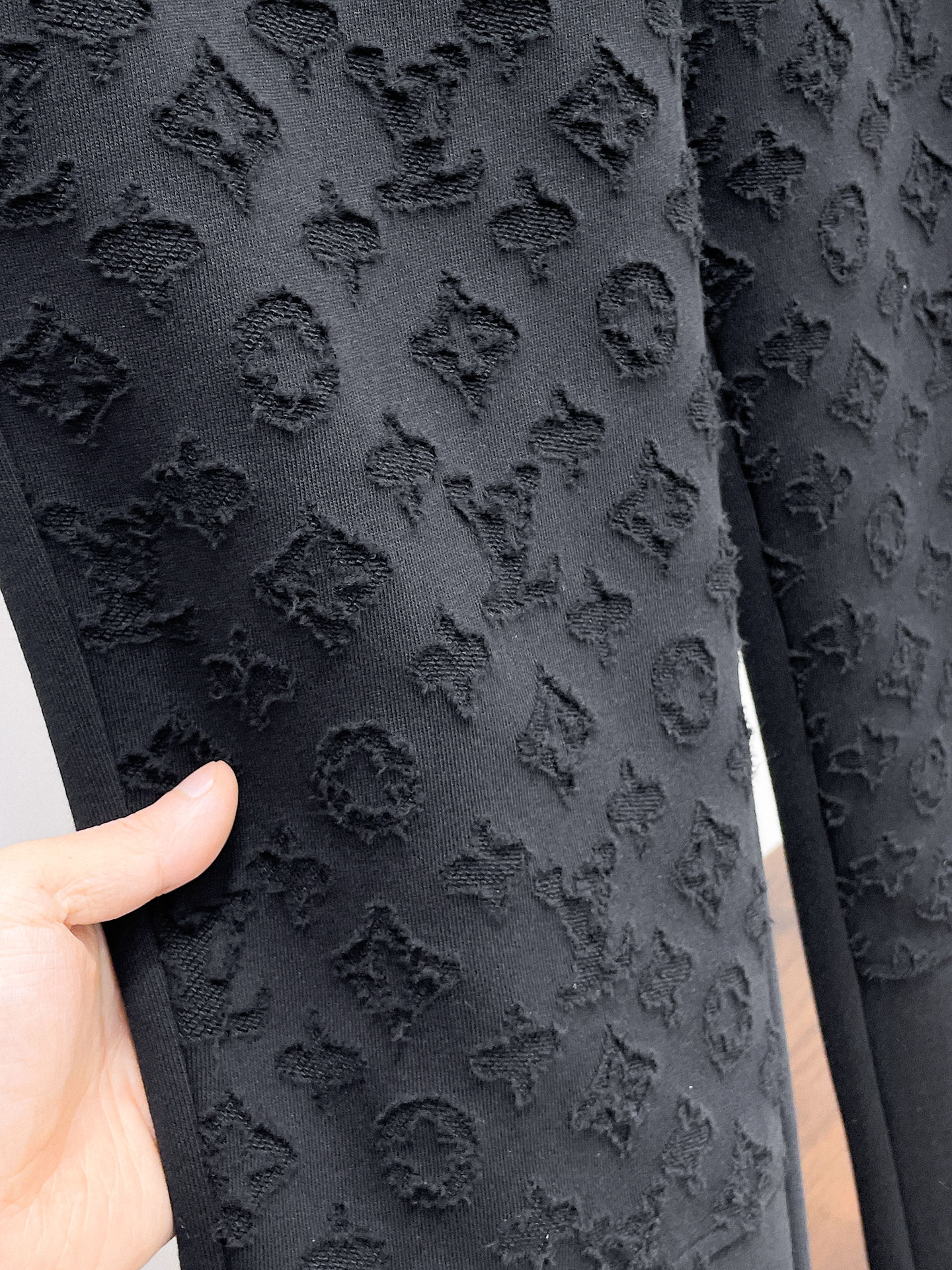 Louis Vuitton Basic Clothing M-l-xl