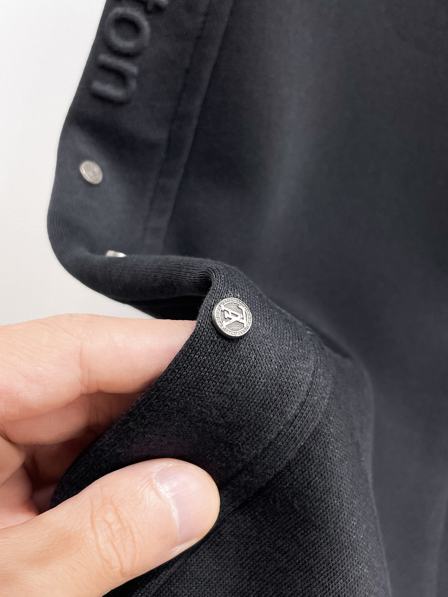 Louis Vuitton Basic Clothing M-l-xl