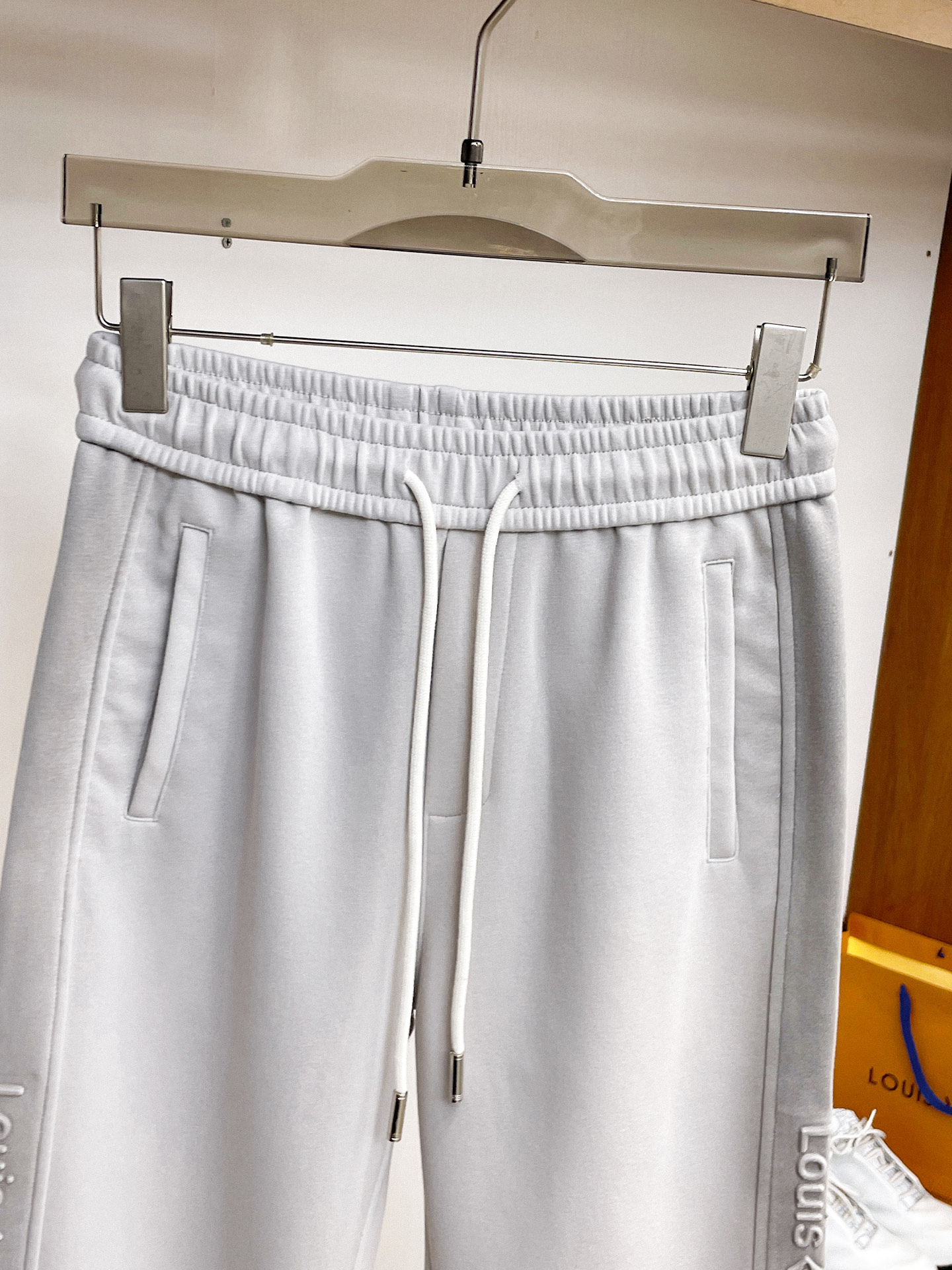 Louis Vuitton Basic Clothing M-l-xl