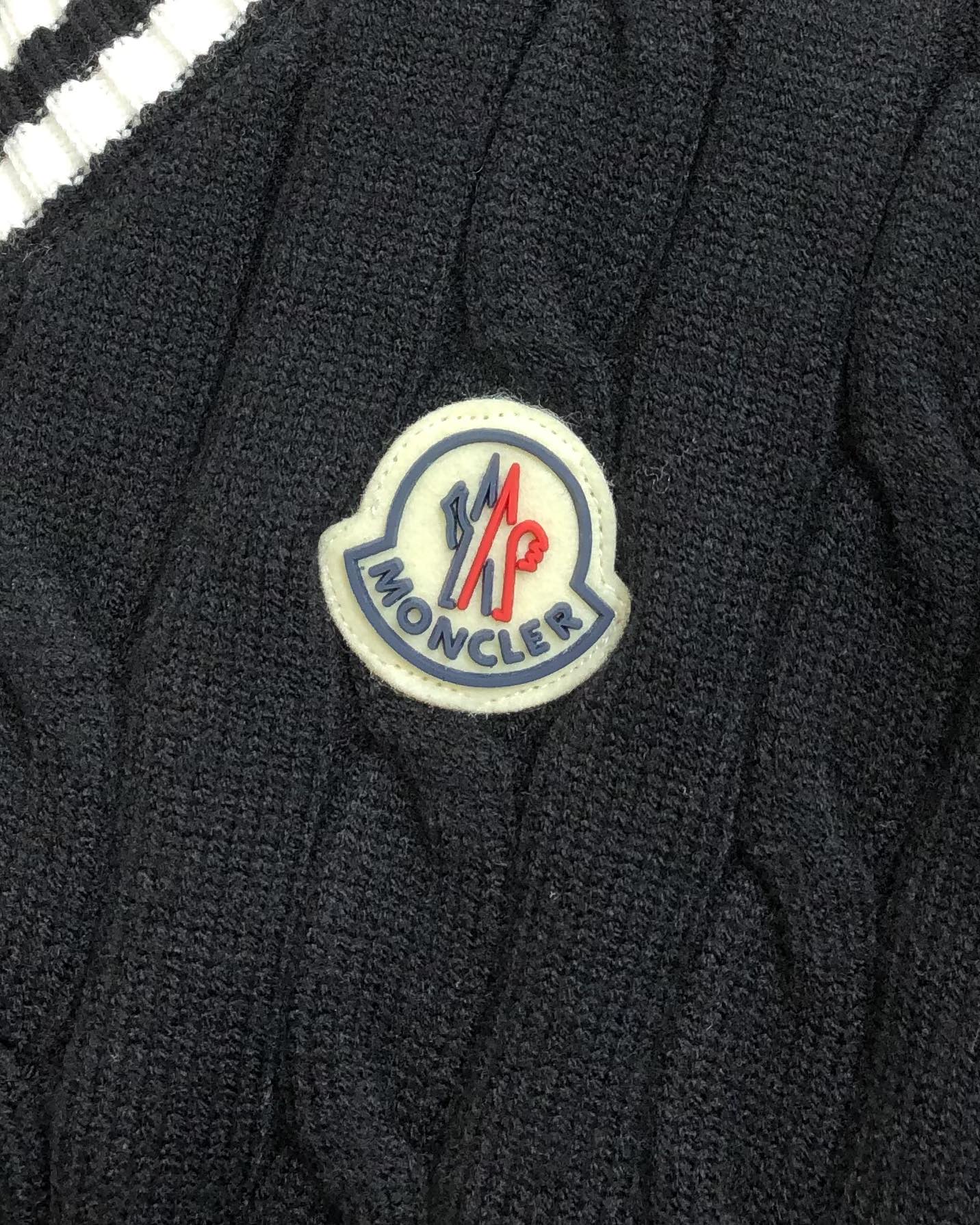 Moncler Male Basic Clothing Wool M-l-xl