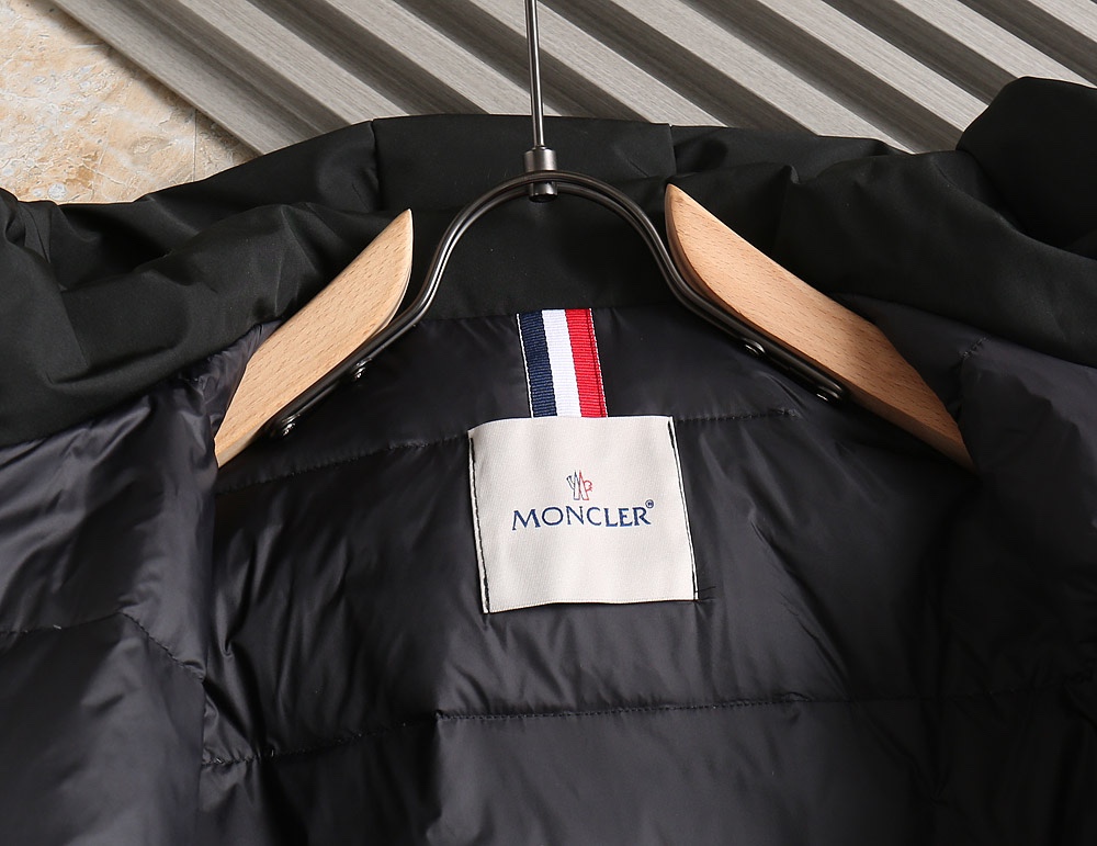 Moncler Down Jacket Goose Down M-l-xl