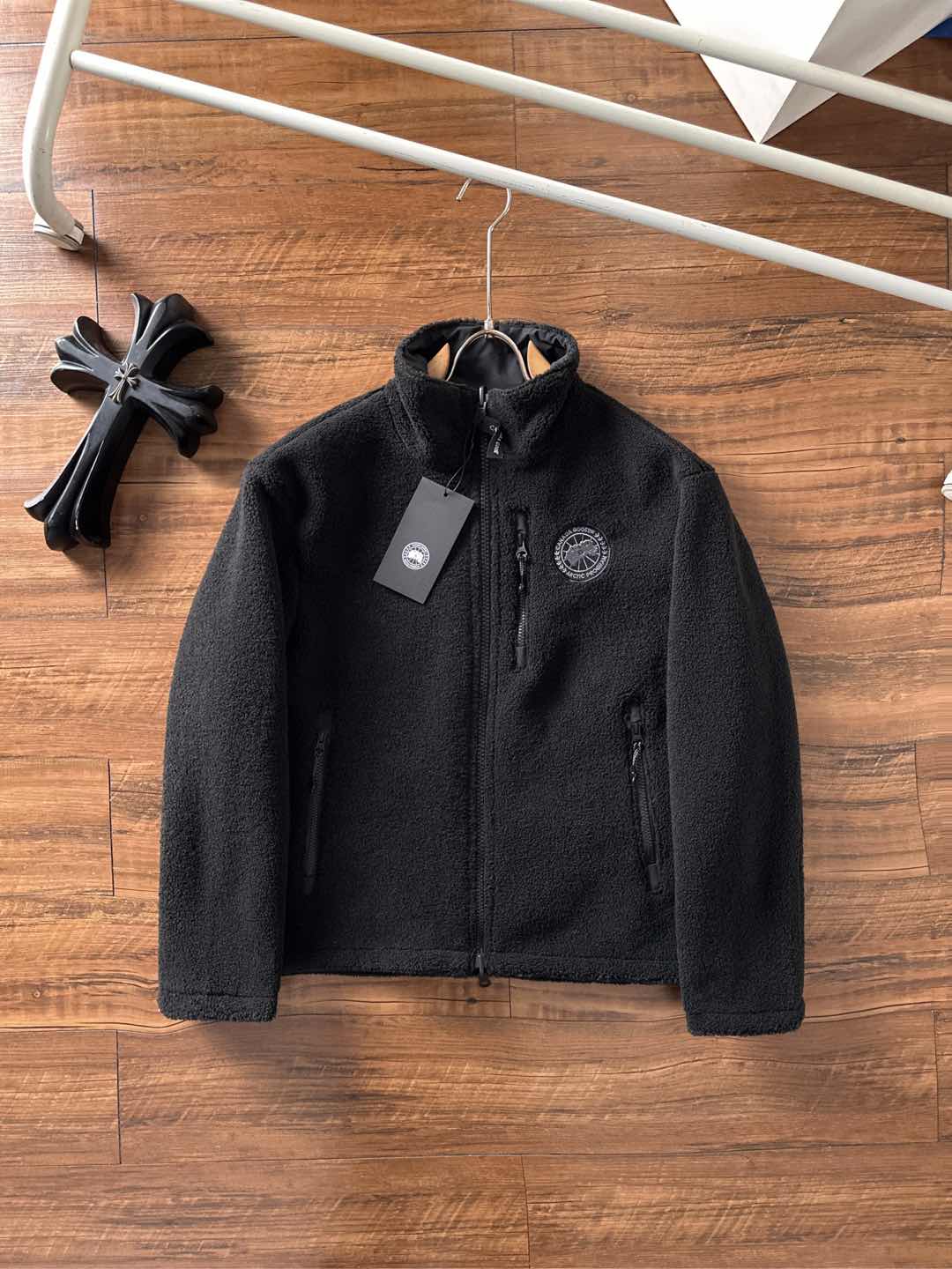 Canada Goose Basic Clothing Black
