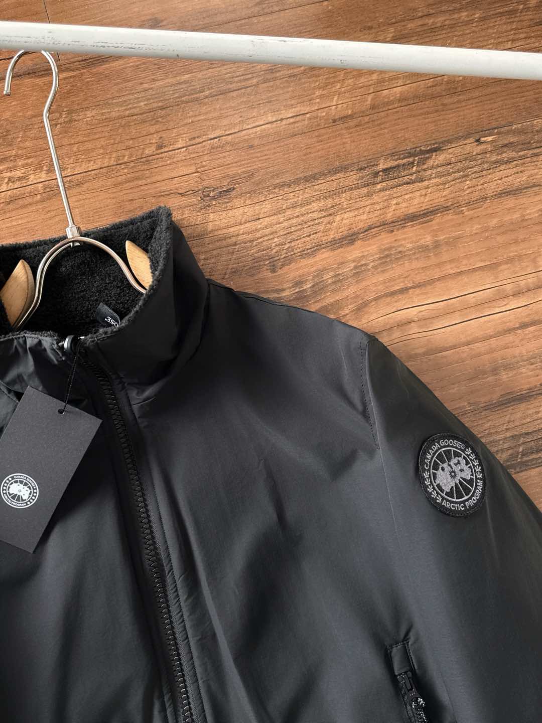 Canada Goose Basic Clothing Black