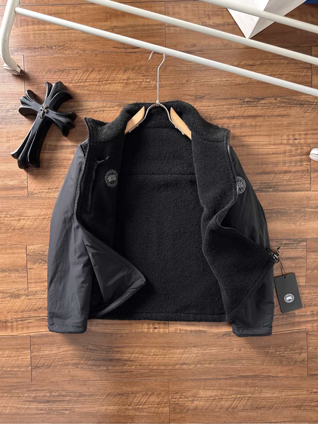 Canada Goose Basic Clothing Black
