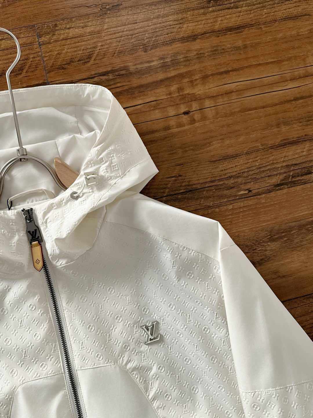 Louis Vuitton Jacket Black Hooded S-l