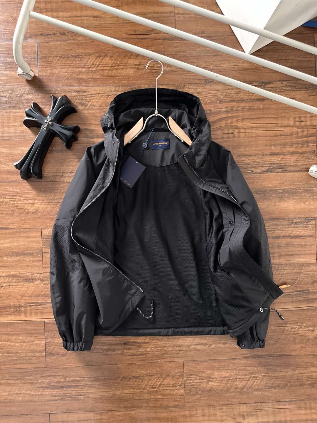 Louis Vuitton Jacket Black Hooded S-l