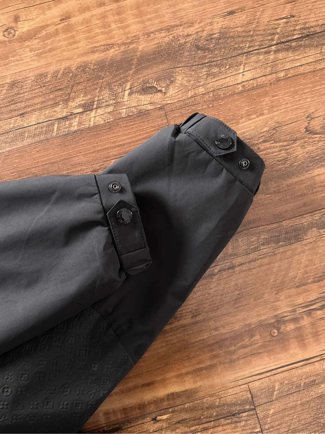 Louis Vuitton Jacket Black Hooded S-l