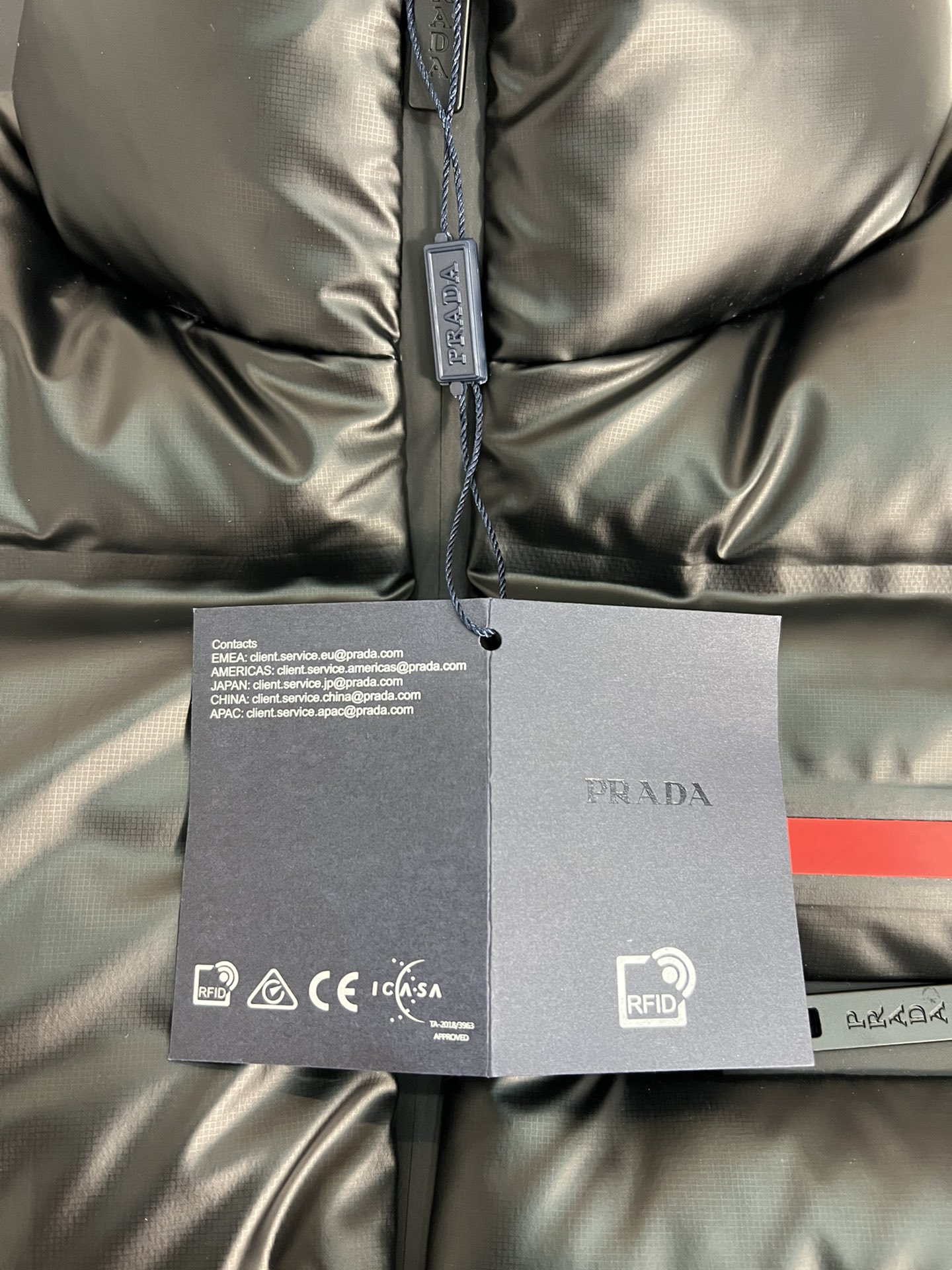Prada Basic Clothing L