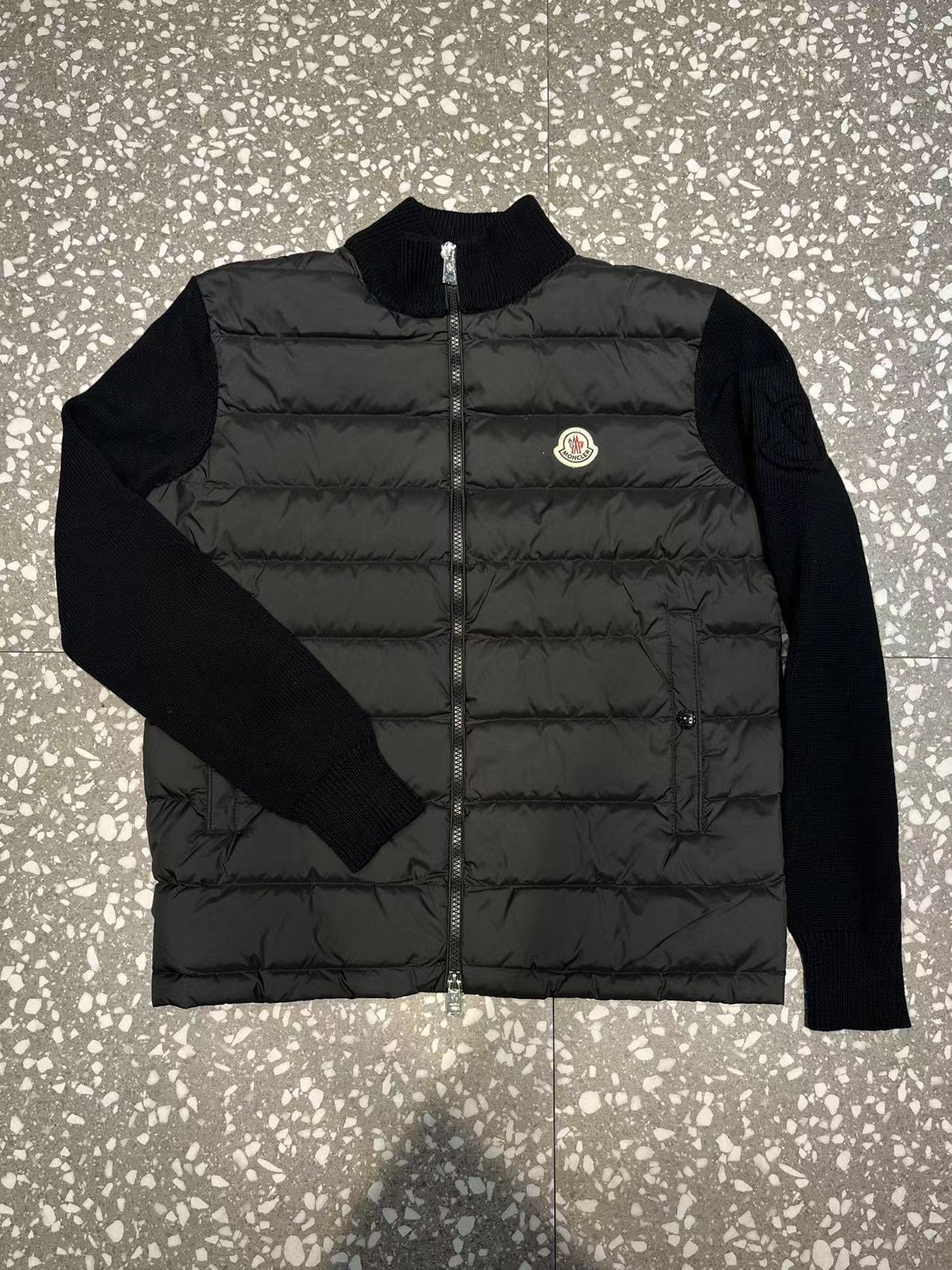 Moncler Down Jacket Black S-m-l-xl