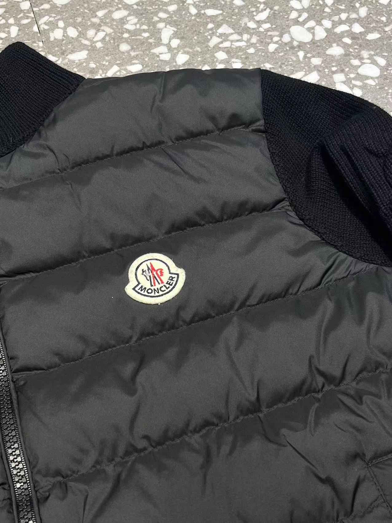 Moncler Down Jacket Black S-m-l-xl