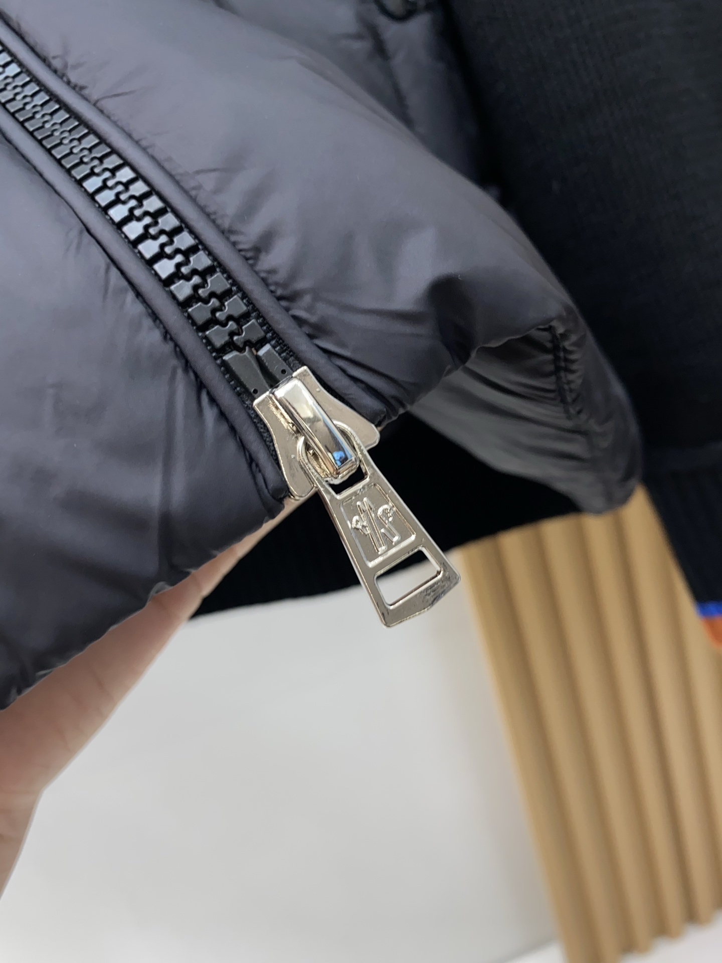 Moncler Down Jacket Knitted M-l-xl