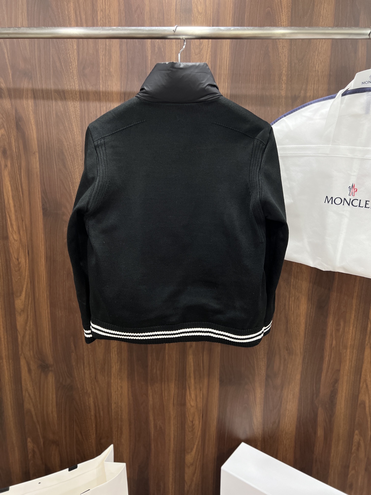 Moncler Male Down Jacket Cotton Black M-l
